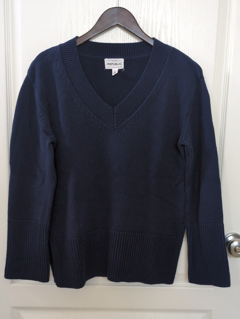 For The Republic Women's Navy V-Neck Pullover Sweater